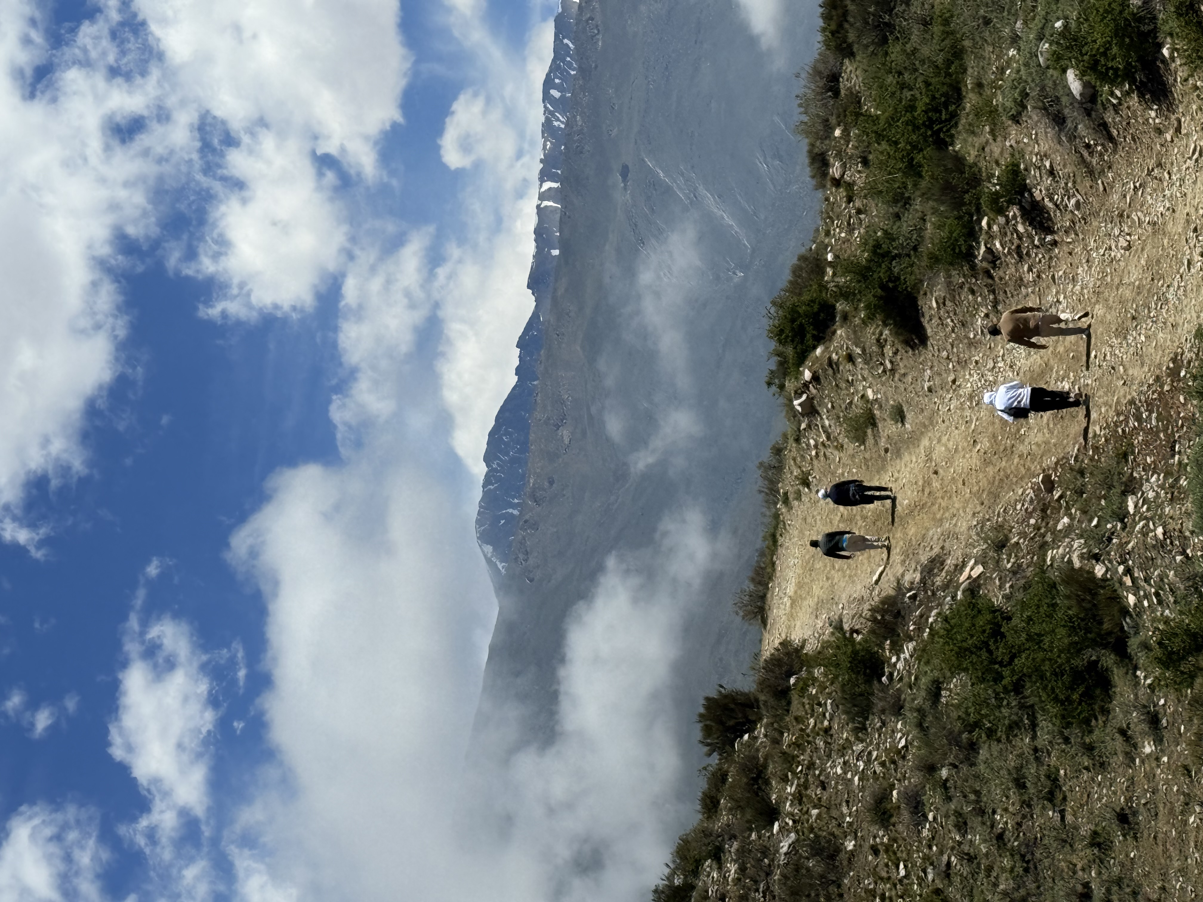 Cordillera y sendero de trekking